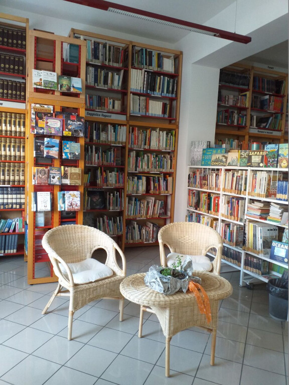 Biblioteca  Calderara Rinaldo Veronesi 02   Andrea Chionna
