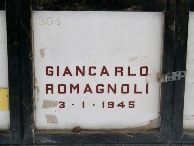 Tomba di Giancarlo Romagnoli nel Monumento Ossario dei Partigiani - Cimitero della Certosa (BO)