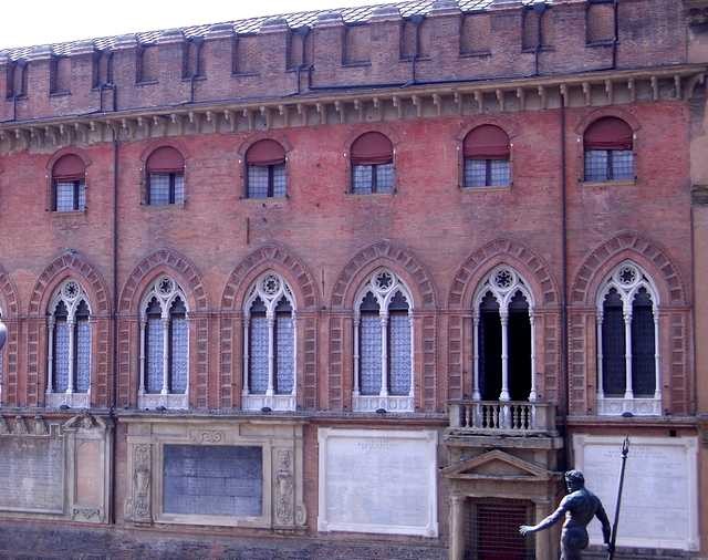 Le bifore del "Palazzo Novo" restaurate dal Casanova