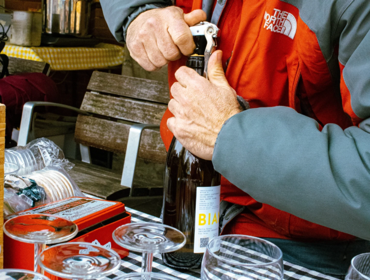 copertina di Hike, Wine & Grill 2.0 - Dalla Parte del Torchio