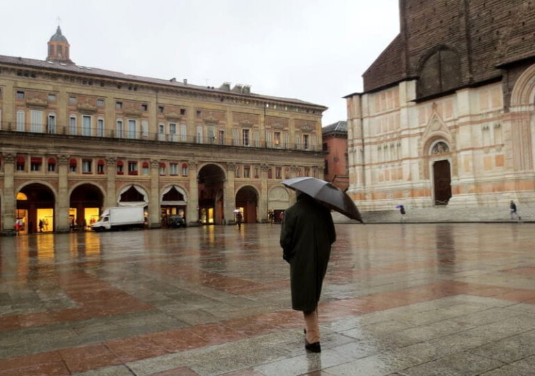 copertina di Alluvione a Bologna