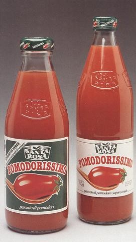 Bottiglie di Pomodorissimo Santarosa - Pubbl. per gentile concessione Zappoli Thyrion