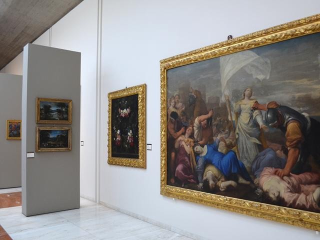 Corridoio della Pinacoteca Nazionale di Bologna