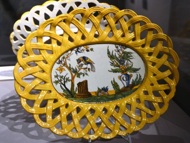 Vassoio della Manifattura Bucci di Imola