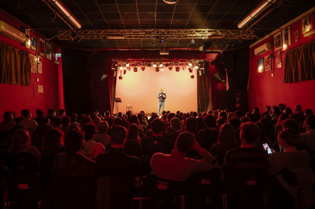 copertina di Stand up comedy open mic @ Locomotiv club