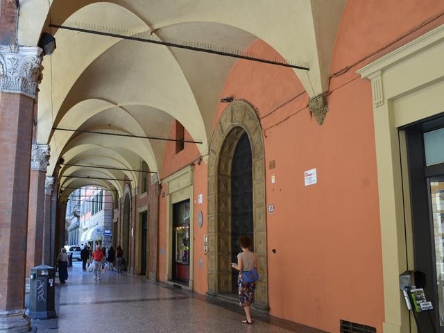 Casa Gozzadini - portico