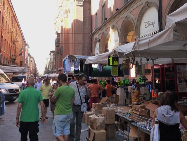 La Piazzola in via Indipendenza (BO)