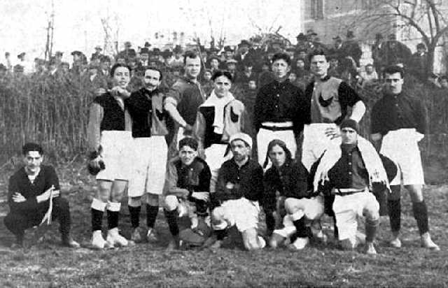 La prima formazione ufficiale del Bologna FC 