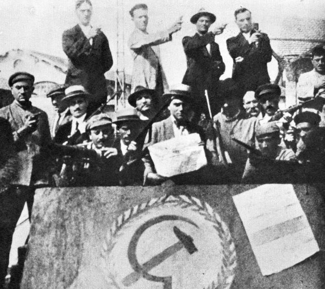 Operai socialisti occupano una fabbrica nel 1920