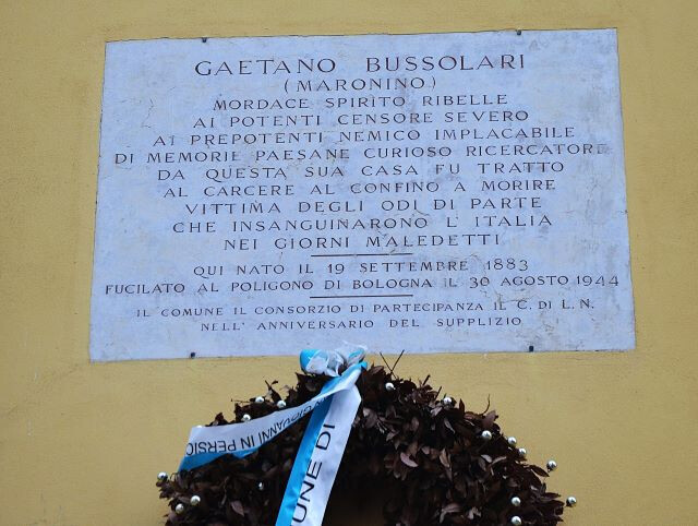 Lapide sulla casa natale di Gaetano Bussolari (Maronino)