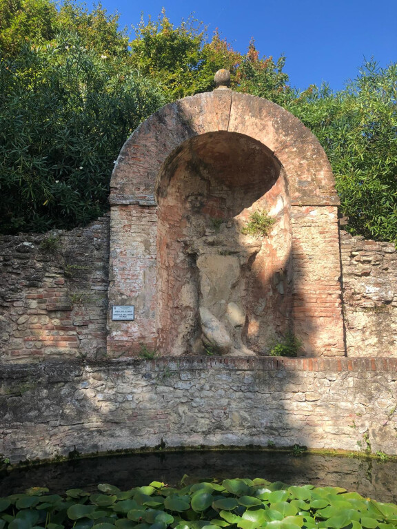 copertina di Itineranti - Ozzano, tra antiche officine e torri medievali