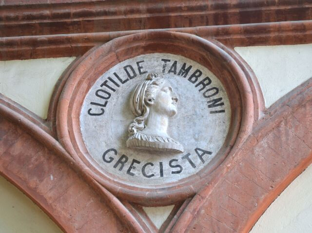 Medaglione raffigurante Clotilde Tambroni