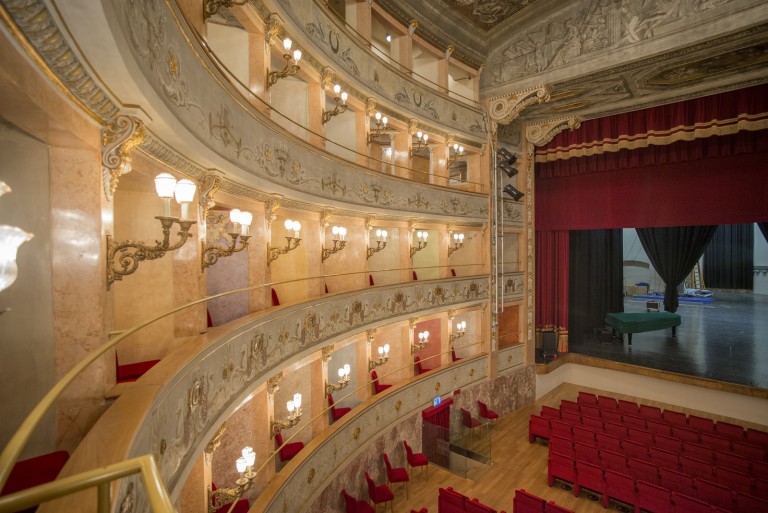 SalaAmb06 - Teatro Stignani.jpg