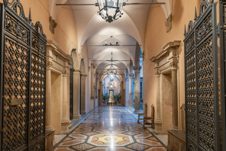 copertina di Palazzi e ville nella Roma dei Boncompagni