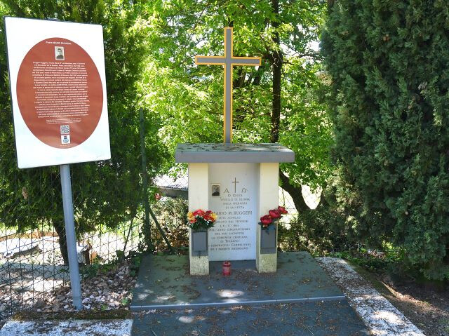 Monumento a Padre Mario M. Ruggeri