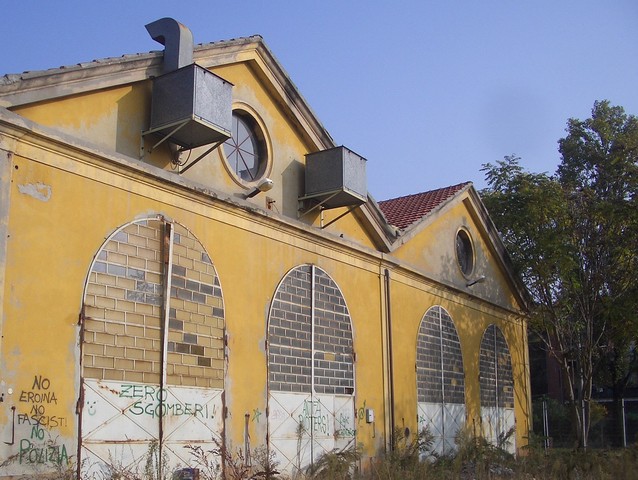 Magazzino della Veneta destinato alla demolizione - BO 2005