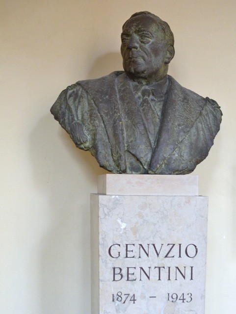 Busto di G. Bentini - Palazzo Ruini Ranuzzi (BO)