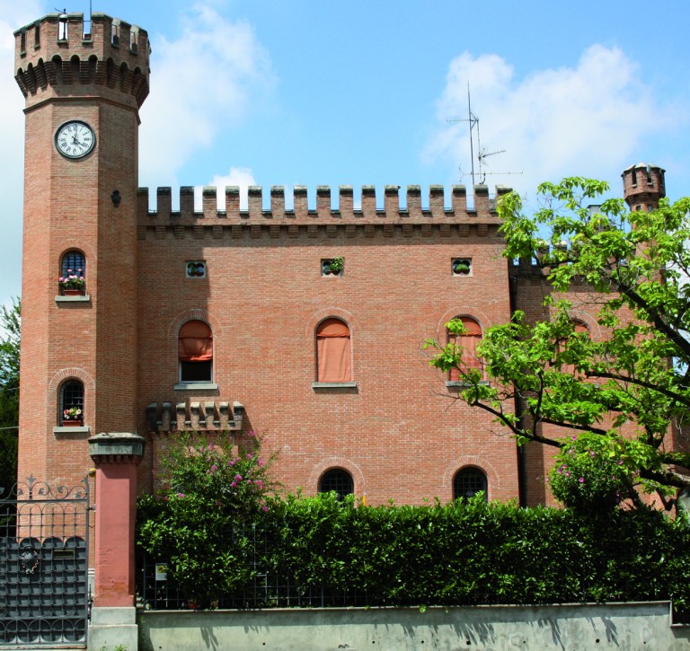 Castello_Palotti.jpg