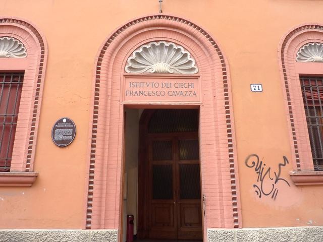 Istituto dei ciechi F. Cavazza - ingresso