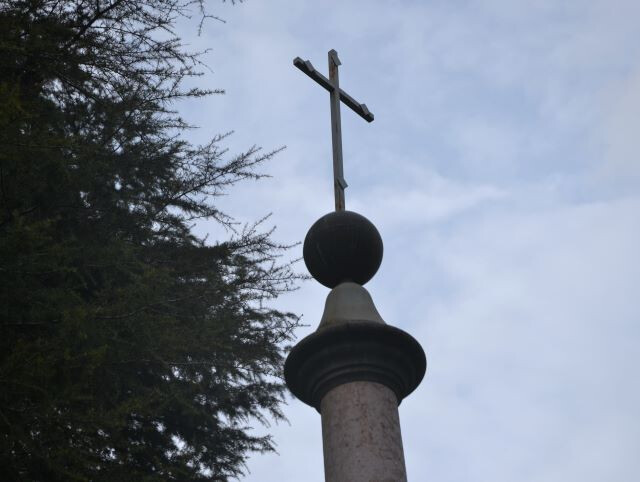 Croce ricordo della sosta di Pio VII