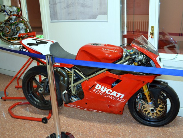 Moto Ducati Performance 