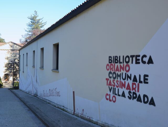 Biblioteca comunale "O. Tassinari Clò"