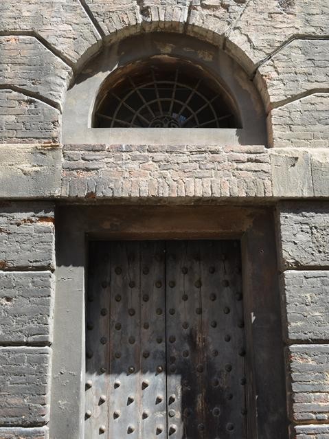 Portone del carcere del Torrone 