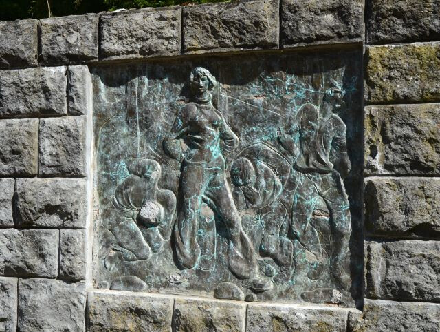 Monumento a Irma Marchiani e a tre partigiani pavullesi