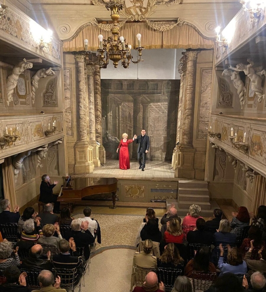 cover of Rossini e Donizetti, dal Teatro ai Salotti