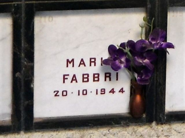 Tomba di Mario Fabbri nel Monumento Ossario dei Partigiani - Cimitero della Certosa (BO)
