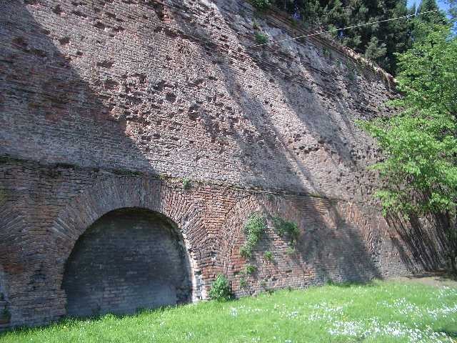 Le antiche mura 