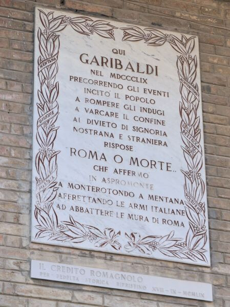 Lapide che ricorda la presenza di Garibaldi a Rimini 