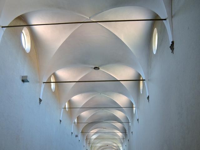 Ex convento di San Michele in Bosco - Istituto Ortopedico Rizzoli (IOR) - corridoio al primo piano - particolare