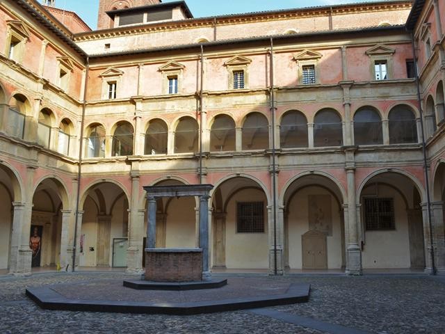 Ex convento di San Giovanni in Monte - chiostro