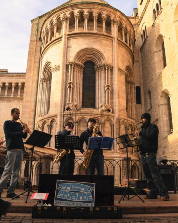 immagine di Social Serenade Saxophone Quartet