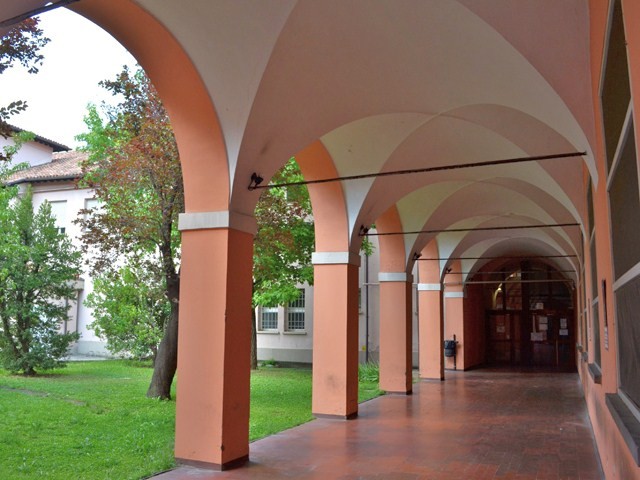 Policlinico Sant'Orsola - ex convento - portico