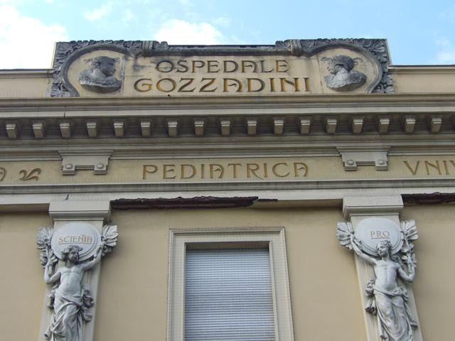 Ospedale Gozzadini - facciata