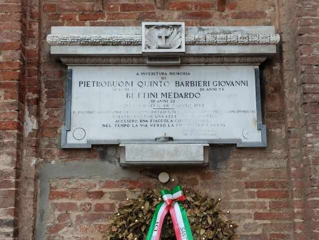 Lapide ai Partigiani Pietrobuoni, Barbieri e Bettini