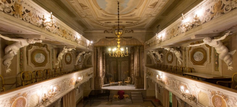 Bologna,_Villa_Aldrovandi_Mazzacorati,_teatro_-_Foto_Giancarlo_Vaccaro_©_FAI_-_Fondo_Ambiente_Italiano__(1920).jpg