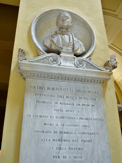 Monumento funerario del profumiere Pietro Bortolotti 