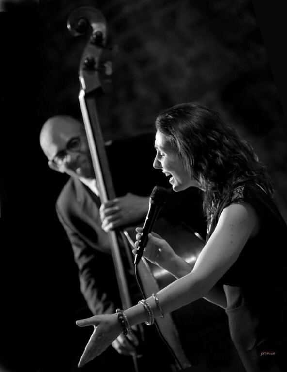 copertina di Chiara Pancaldi e Darryl Hall duo