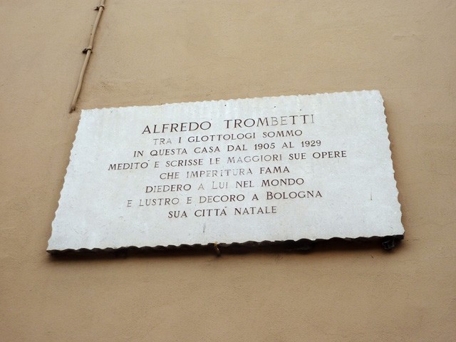 Lapide sulla casa di A. Trombetti 