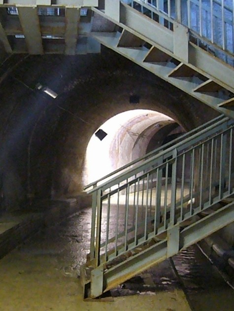 Scala d'accesso all'Aposa sotterraneo
