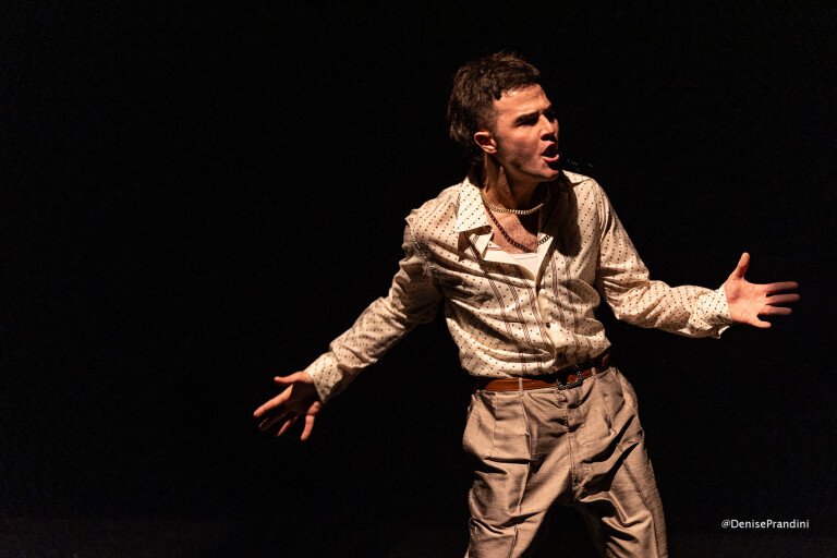 copertina di A volo d’angelo