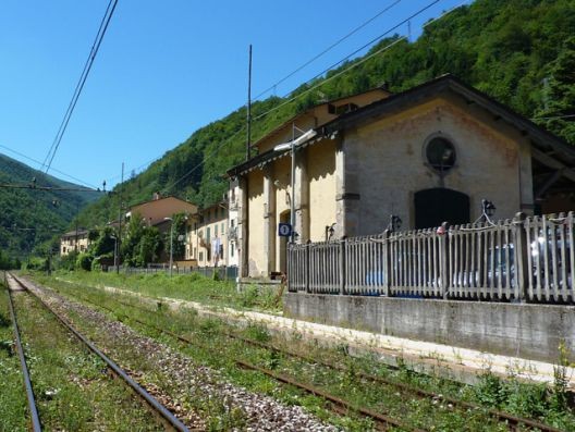 Stazione della Ferrovia Porrettana