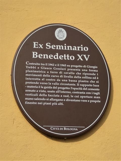 Ex seminario Benedetto XV - via Barbiano (BO) - cartiglio