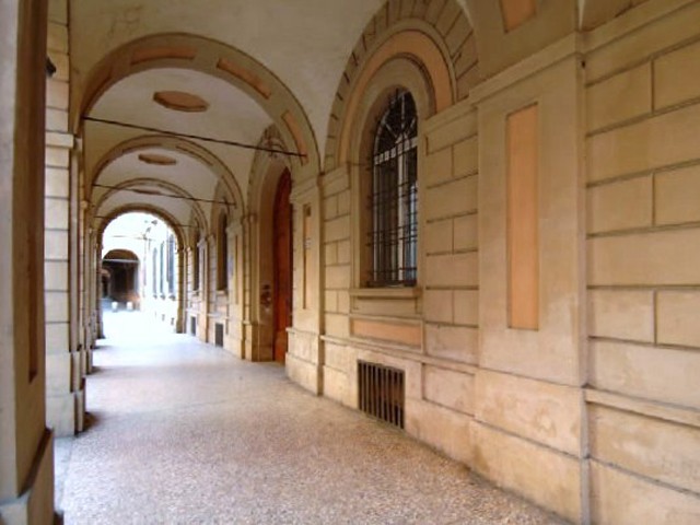 Casa Rossini, portico