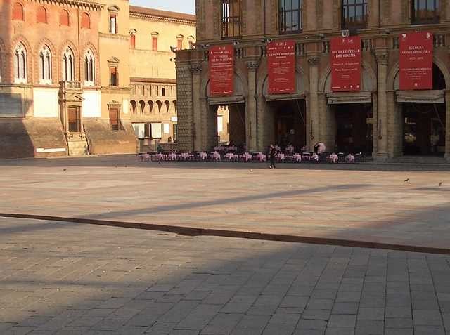 Il "crescentone" di piazza Maggiore