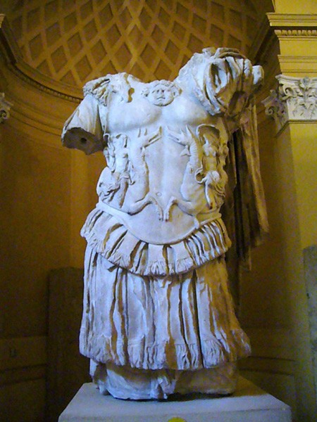 Busto di Nerone proveniente dall'area del teatro romano