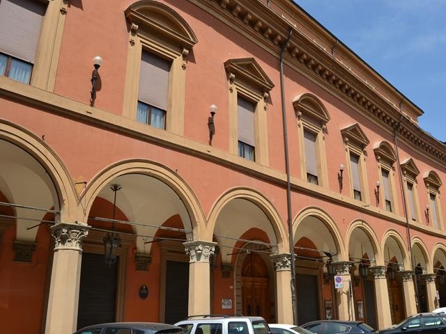 Palazzo Gessi - via Montegrappa